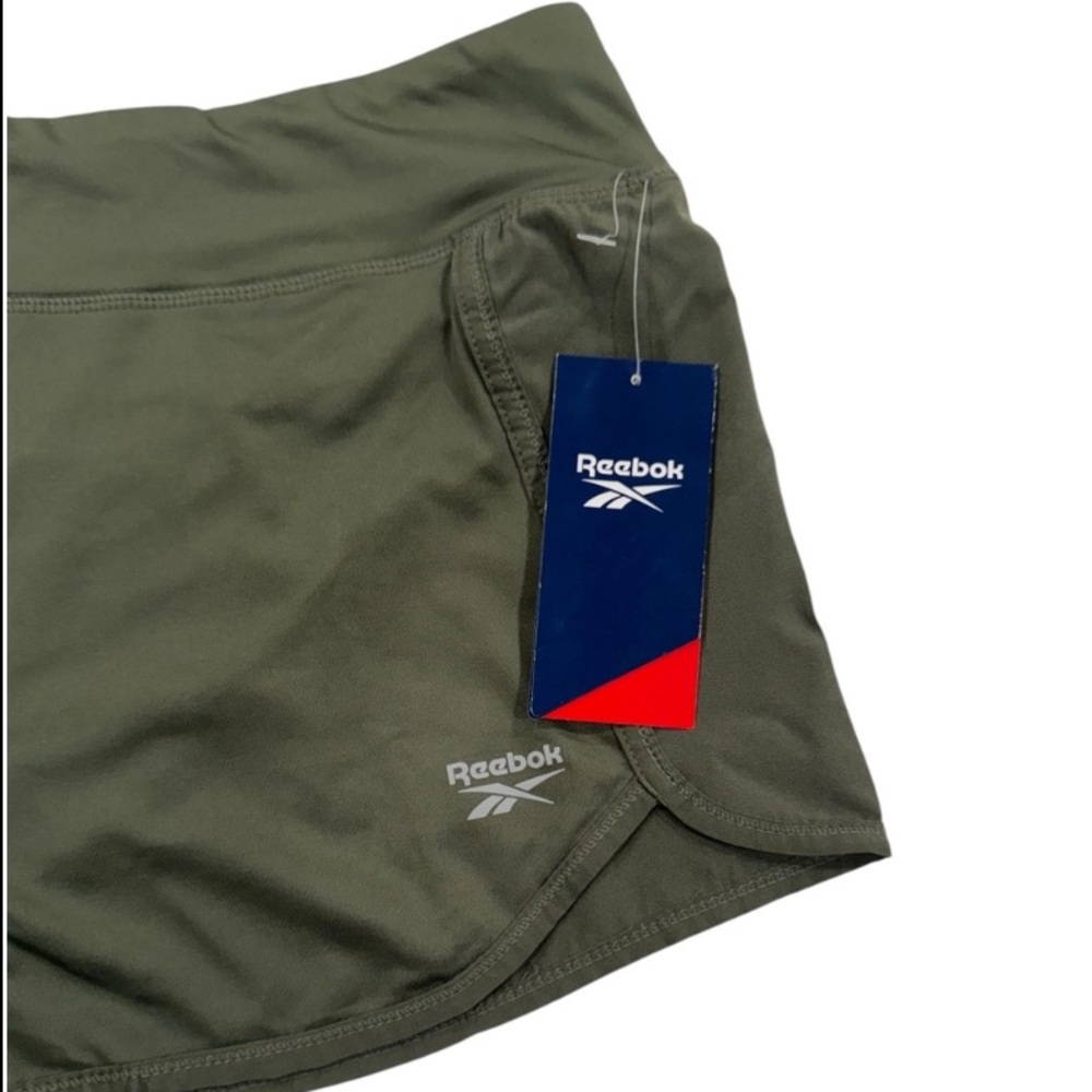 REEBOK NWT Slim Marathon
Vector Short Built In Panty Green Large - Picture 6 of 12